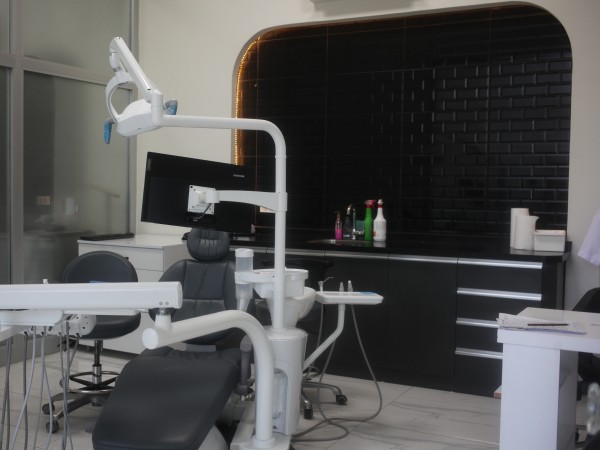 MagicTouch Dental Clinic - Bahçeli Clinic
