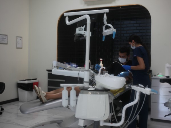 MagicTouch Dental Clinic - Bahceli Clinic